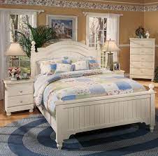 Cottage Retreat Queen Poster Bed King Size Bedroom Furniture Sets Furniture Ashley Furniture Sofas