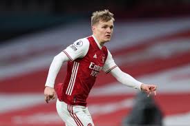 Welcome to the official facebook page of martin ødegaard! Should Martin Odegaard Fight For A Spot In Real Madrid Or Return To Arsenal For Playing Time Essentiallysports