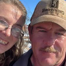 Fundraiser for Desi Calvert by Aubrey Mckellips : Desi and Todd Calvert to  pay off medical expense.