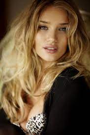 Gorgeous Blonde Hair And Enchanting Blue Eyes Aelida Gorgeous Blonde Hair Beauty