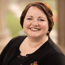 It's a new year, with new teammates! We are excited to welcome Paula  Sonnabend to CLUTCH as a Senior Manager in our Catalyst consulting services  group. Paula grew up