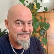 Frank Felber's Instagram, Twitter & Facebook