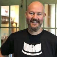 Bob Strachan's Instagram, Twitter & Facebook