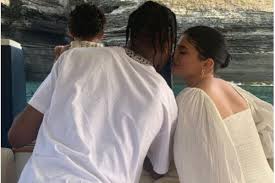 About press copyright contact us creators advertise developers terms privacy policy & safety how youtube works test new features press copyright contact us creators. Kylie Jenner Pode Surpreender Os Fas Com Nova Gravidez