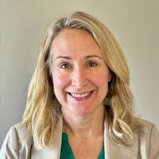 Katie Mills's Instagram, Twitter & Facebook