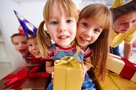 Dumneavoastră sunteţi cei cu care, fiecare dintre noi, a început lecţia vieţii. Cadouri De 1 Iunie Pentru Copiii De Toate Varstele Shopaholic S Universe