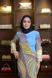 We did not find results for: Alahai Manisnya 4 Beradik Ni Bergaya Unik Di Hari Raya Nampak Fashionable Tau Nona