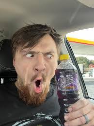 Jayson Singleton's Instagram, Twitter & Facebook