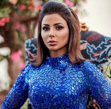 مكياج مهيرة عبد العزيز مميز وعصري مجلة سيدتي تتميز الإعلامية الإماراتية مهيرة عبد العزيز بإطلالاتها الراقية والعصرية فهي تعت christmas sweaters fashion lens