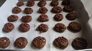 Dah siap pipe nutella pastu hiaskan. Resepi Biskut Nutella