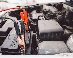 Hình ảnh về Car battery jump start service