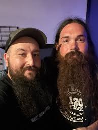 Eli Howard (@eliphoward)