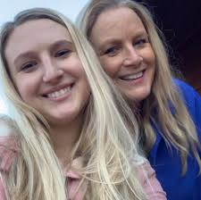 Wow, I'm cool like you guys with the awesome Scooter camera angles.. okay  okay it's only my backyard, but I'm really just testing out the camera grip  Mount I did. I kinda