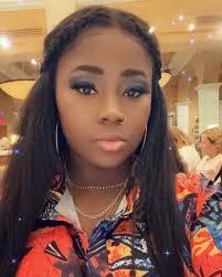 Bridget Kimbrough's Instagram, Twitter & Facebook