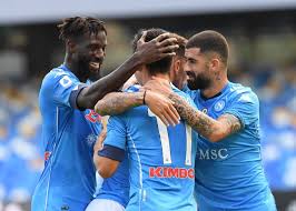 Il messicano punta l'area di rigore e calcia a. Atalanta Run Ragged By Rampant Napoli Forza Italian Football