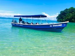Guests enjoy the beach locale. How To Get To Boca Chica From David Boca Brava Adventures