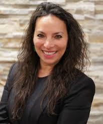 Kathy Ballou's Instagram, Twitter & Facebook