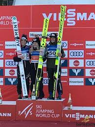 Sonst hinkt bei der gleichstellung im schneesport nur die nordische kombination noch weiter hinterher: Skisprung Weltcup Der Damen Holzl Gewinnt Weiter