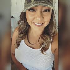 Vanessa Valle's Instagram, Twitter & Facebook