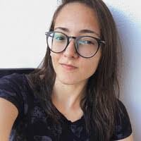 Kelly Solon's Instagram, Twitter & Facebook