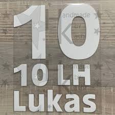 Als buchstabe wird ein schriftzeichen bezeichnet, das in einer schriftsprache verwendet wird. Bugelbild Dein Trikot Zahlen Name Und Initialien