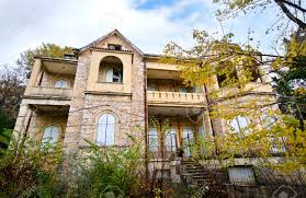 Tatoi royal cemetery er en privat kirkegård som ligger på sørenden av eiendommen i et stort skogsområde. Abandoned House Of Tatoi Palace The Place Where Stayed The Former Greek Royal Family Stock Photo Picture And Royalty Free Image Image 56067610