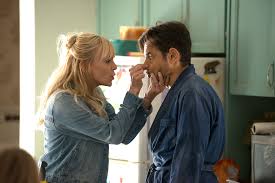 Hawn falls overboard herself and is rescued by a garbage scow. Overboard Review Anna Faris Eugenio Derbez In Gender Swapped Remake Indiewire