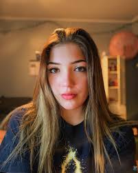 𝓓𝓪𝓷𝓲𝓮𝓵𝓵𝓮 𝓓𝓾𝓶𝓪𝓼 (@danielledumass) • Instagram photos and videos