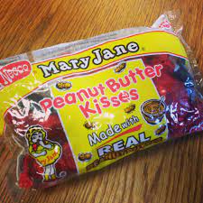 Maryjanes Peanut Butter Kisses The Classic Halloween Candy With Those Black And Orange Wrappers That You Ve Lo Peanut Butter Kiss Peanut Butter New Flavour