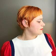 Amanda, a hair alchemist.