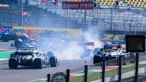 Using the links above you can find the full weekend schedule, including details of practice and qualifying sessions, support races, press conferences and special events, plus the latest news headlines, circuit information and f1 race results. Formel 1 In Italien Lewis Hamilton Siegt Bei Chaos Rennen