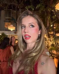 Brianna Tinney's Instagram, Twitter & Facebook