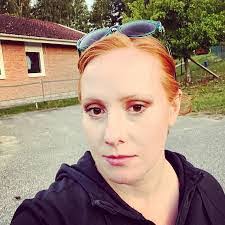 Esmeralda Thompson's Instagram, Twitter & Facebook