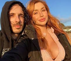 Who is Brandon Hoover dating? Brandon Hoover girlfriend, wife