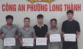 Xác minh số tiền 97,8 triệu đồng, tạm giữ Đỗ Bá Đạt và 4 người ...