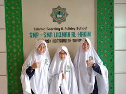 Meski kebanyakan sekolah atau smp swasta, dinilai sebagai sekolah yang memberikan fasilitas serta kualitas pengajaran yang lebih baik dibandingkan sekolah negeri, namun hal itu sepertinya dibantah oleh enam daftar smp negeri terbaik di surabaya berikut ini. 5 Smp Islam Unggulan Di Surabaya Daftar Pesantren Tahfidz Di Indonesia