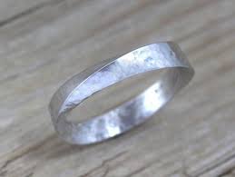 Mobius Hammered Wedding Band Unique Wedding Ring For Men And Women Weddingrings Weddingbands Mo Hammered Wedding Bands Engagement Rings Sale Wedding Rings