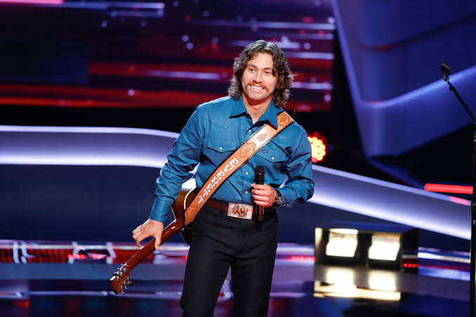 Everett Bounds showcases signature twang on "Drivin' My Life Away" by Eddie Rabbit., #TheVoice Monday on NBC and next day on Peacock | The Voice | Facebook