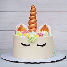 Start with any design you'd like from beautiful shapes to your favorite themes. Unicorn Designer Cake