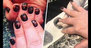 Nail artists reveal how to paint your own nails without getting polish all over your cuticles. Sns Nails I Tried Dip Powder Nails And Here S What You Need To Know