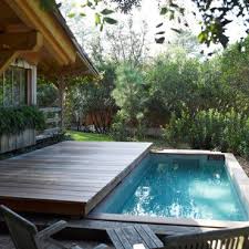 Coup De Coeur Pour Les Mini Piscines De L Ete Piscine Carre Bleu Deco Plurielles Fr Mini Piscine Amenagement Jardin Piscine Et Jardin