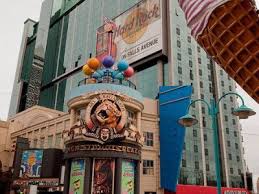 Niagara falls entertainment is niagara falls's no.1 guide for information niagara falls niagara falls, canada receives over 15 million visitors each year. Niarara Falls Family Entertainment Self Guided Niagara Falls Ontario