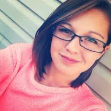 Luchia Holden (@_Asian_Noodle)