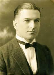 Elton Cleveland, 103