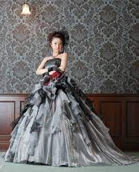 Pin By Maria Marta On Unique Wedding Dresses Grey Wedding Dress Gothic Wedding Dress Black Wedding Dresses