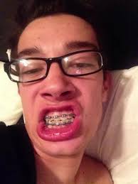 #JamesCharles  ##trend##2019ahphoto##2019##yesitreallyisjamescharles##funny##badphoto##ilovethistrend