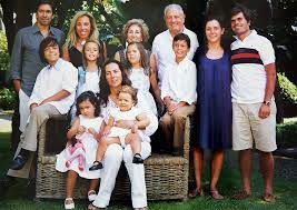 Paula amorim fala de processo empoderado. Visao Conheca As Sucessoras De Americo Amorim