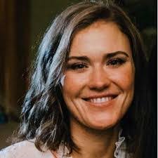 Erin Pfeiffer's Instagram, Twitter & Facebook