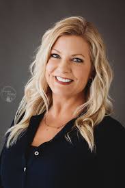 Another beautiful headshot for a talented real estate agent! If you are in  the market to buy or sell, be sure to give Emily Turner-Kipper with  Berkshire Hathaway HomeServices Select Properties Town