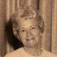 Elsa Atkinson's Instagram, Twitter & Facebook